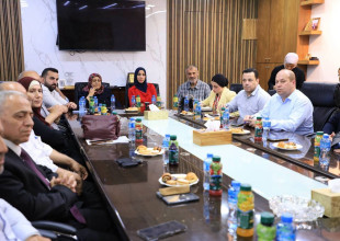 وزير الحكم المحلي يزور بلدية طولكرم ويؤكد دعم الوزارة لمشاريع تطوير البنية التحتية والخدماتية