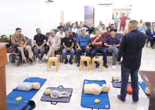 "دقيقتان لإنقاذ الحياة" لقاء توعوي في بلدية طولكرم بالشراكة مع الجامعة العربية الأمريكية