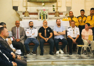 مشاركة رئيس بلدية بيت جالا السيد فلاديمير خاروفة وعضو المجلس البلدي السيد راني قطان في القداس الاحتفالي.