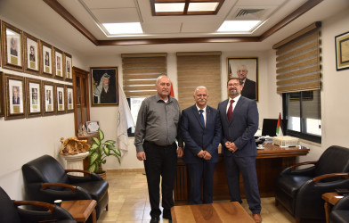 زيارة سفير تشيلي الى بلدية بيت جالا