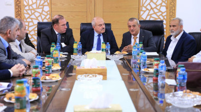 وزير الحكم المحلي يزور بلدية طولكرم ويؤكد دعم الوزارة لمشاريع تطوير البنية التحتية والخدماتية
