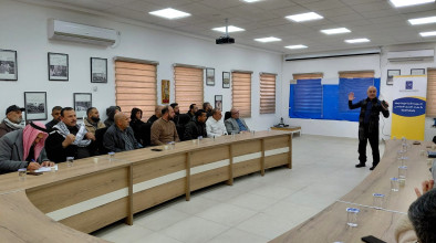 بلدية بيت أولا تعقد ورشة عمل لتعزيز قدرات البلدية في الطوارئ.