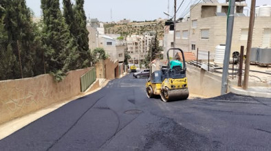 بلدية بيت جالا تُنهي أعمال تعبيد شارع قلعة الطبل.