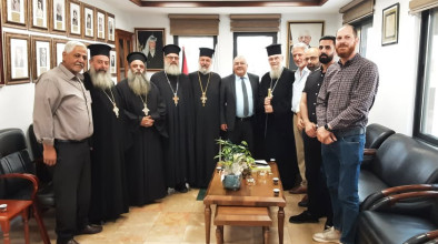 استقبل رئيس بلدية بيت جالا السيد فلاديمير خاروفة وبحضور السادة أعضاء المجلس البلدي ، وفداً من بطريركية الروم الأرثوذكس في مدينة بيت جالا.