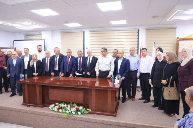 بلدية طولكرم تشهد مراسم التسليم والاستلام للمجلس البلدي المنتخب