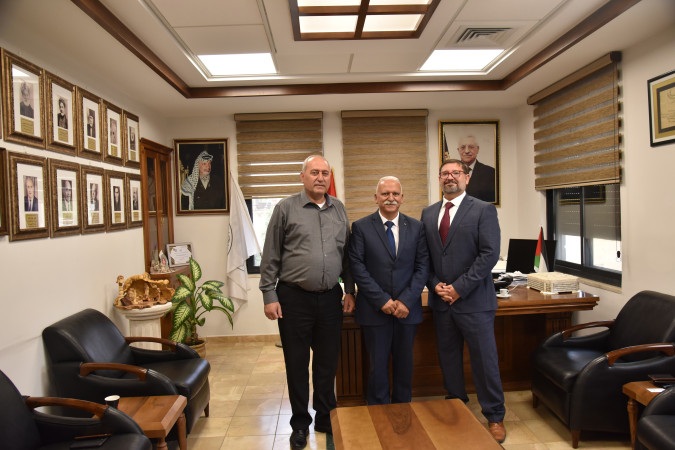 زيارة سفير تشيلي الى بلدية بيت جالا